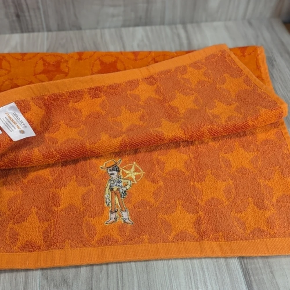 Disney Jumping Beans Toy Story Woody Sheriff Orange Bath Hand Towel